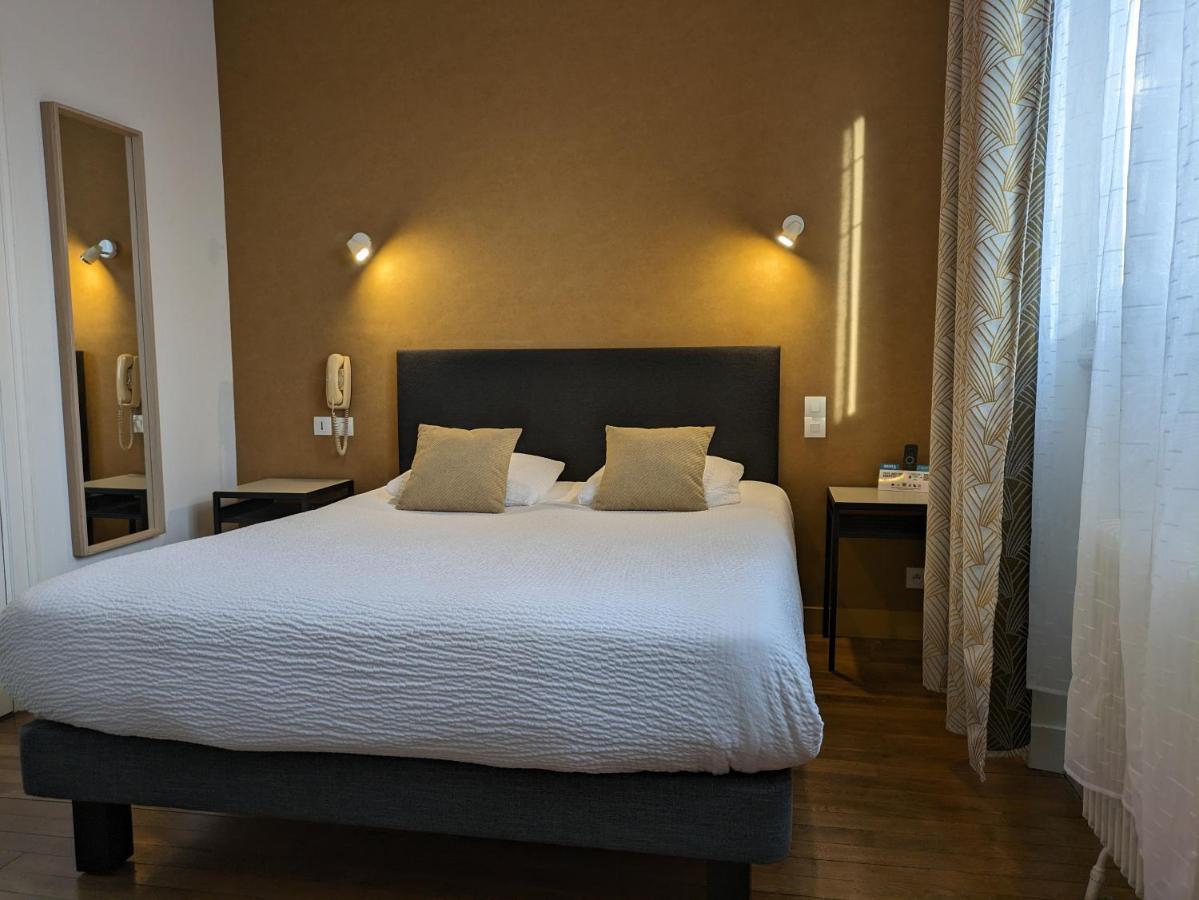 Logis Hotel Le Saint Florent Mont-pres-Chambord Exterior photo