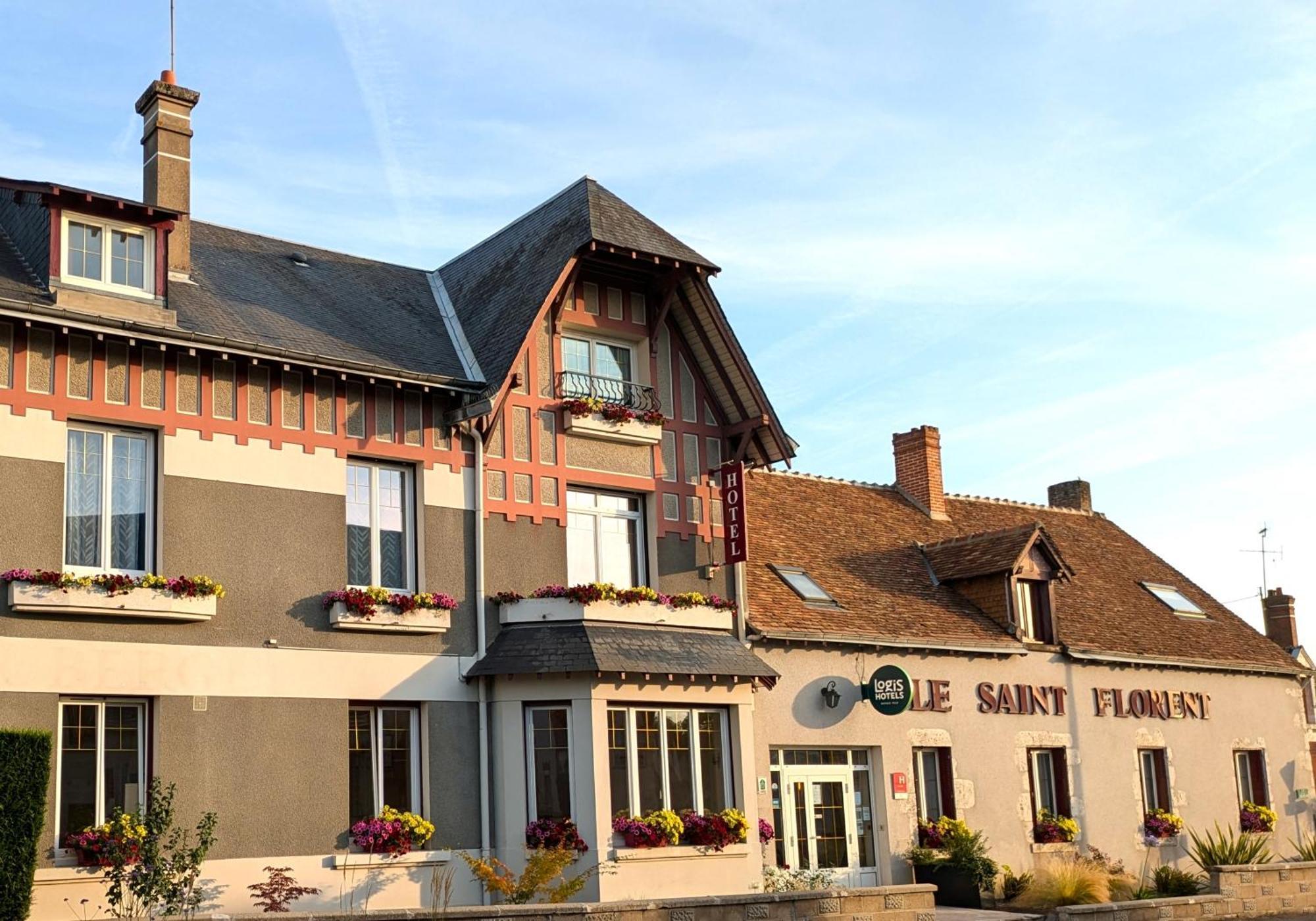 Logis Hotel Le Saint Florent Mont-pres-Chambord Exterior photo