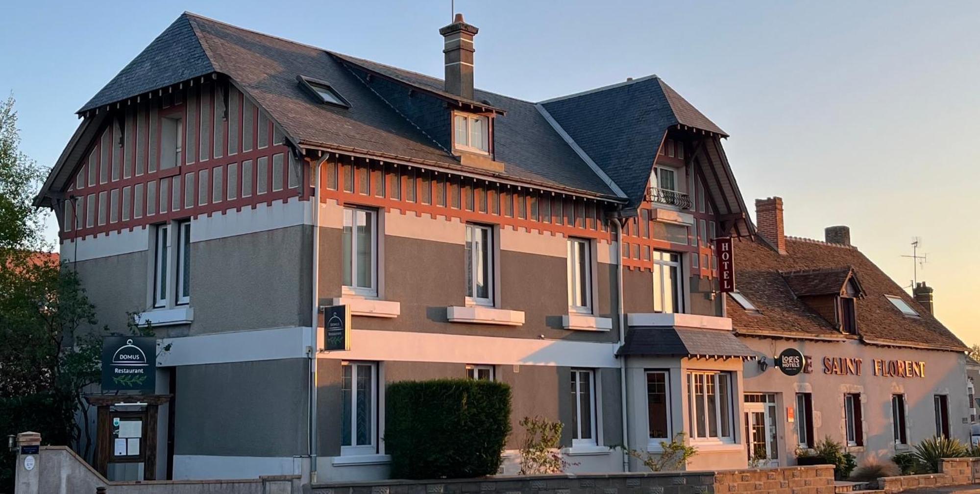 Logis Hotel Le Saint Florent Mont-pres-Chambord Exterior photo